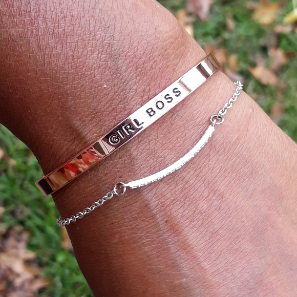 GIRL BOSS Rhinestone Rose Gold Bracelet NWOT! - Picture 8 of 8